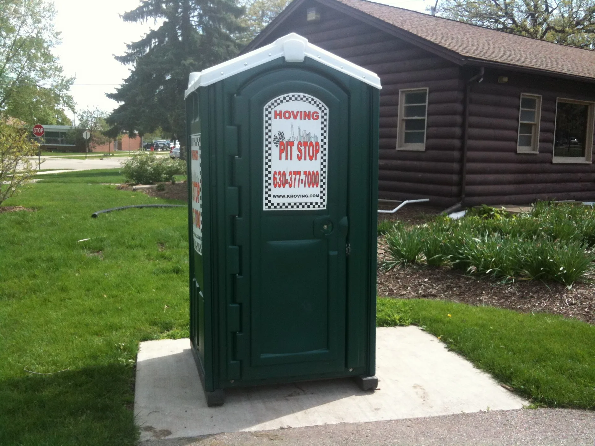 Porta potty. 9 parts of portable restroom rental pricing, explained